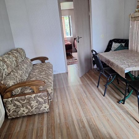 Lux-2-Or-1- Persons Irodion Evdoshvili Street #15 Kutaissi Exterior foto